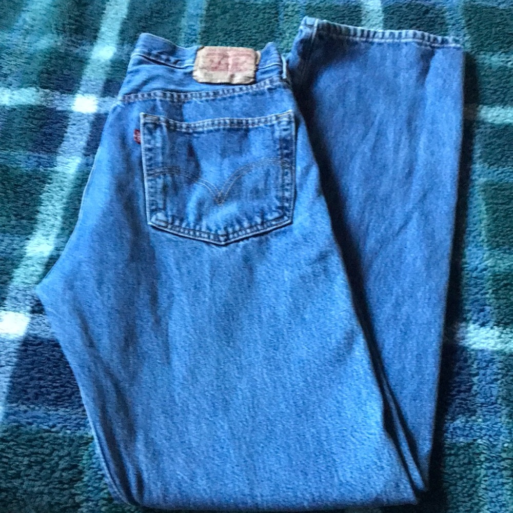 LEVI JEANS. BUTTON FLY